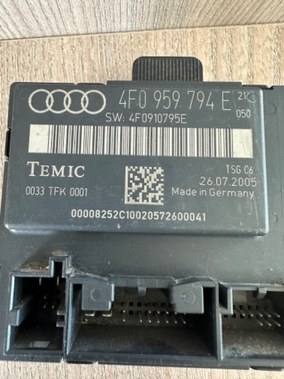 Modul usa dreapta spate Audi A6 C6 cod 4F0 959 794 E / 4F0959794E