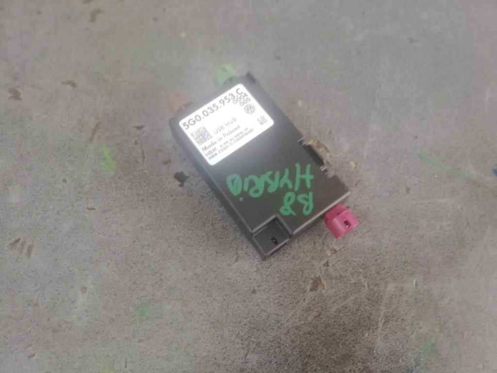 Modul USB VW Passat B8 cod 5G0035953C an 2015 2016