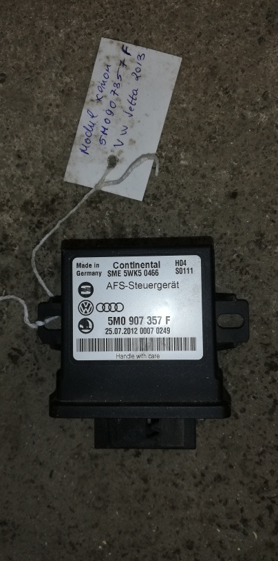 Modul xenon VW Jetta 1.6 TDI 2013 5M0907357F