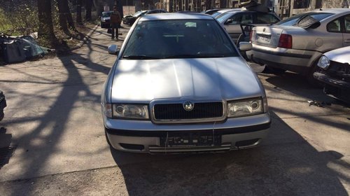 Motor 1.6 benzina AKL 101 CP 74KW octavia, golf, bora