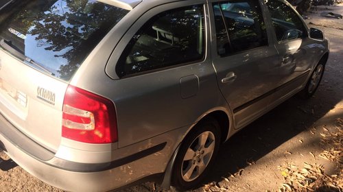 Motor 1.9 BKC fara anexe Skoda Octavia 2 1.9 BKC break argintie