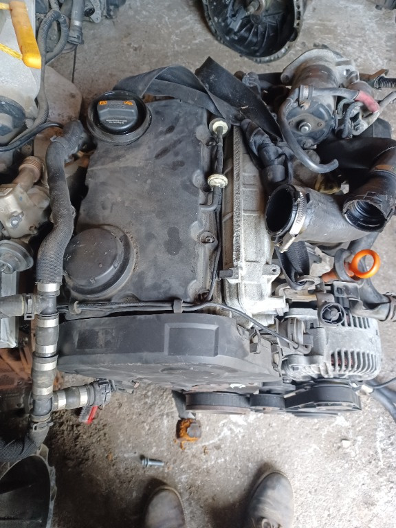 Motor a4 b7 a6 c6 cod motor BRE 2.0