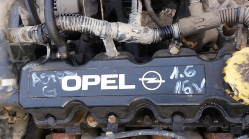 Motor complet fără accesorii (Opel astra F benzina 1.6-16 valve break an 1995-1999 astra F)