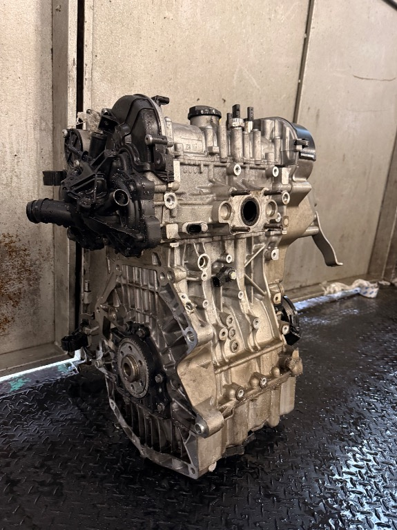 Motor Complet fara anexe 1.0TSI DKL Fabia 3 Rapid Octavia 3 / Polo 6R 6C Golf 7 Up! / Ibiza 4 Leon 3 / Audi A1 - imagine 3