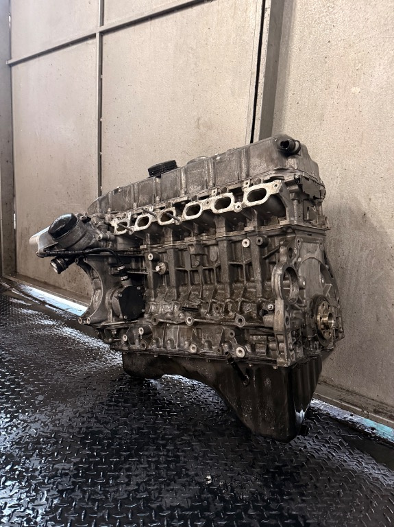 Motor complet fara anexe BMW N52B25 E90 E91 E92 E93 E60 E61 E81 E87 - Cod 11 00 7 567 049 - imagine 2