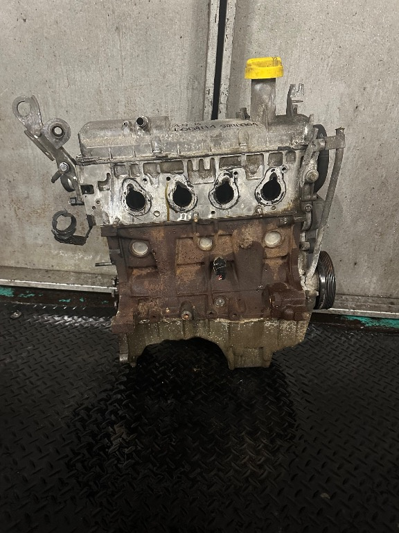 Motor complet fara anexe Dacia Logan Dacia Sandero 1.4 - imagine 1