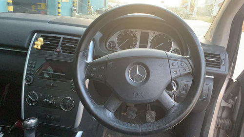 Motor complet fara anexe Mercedes B-Class W245 2008 Hatchback B150 1.5i
