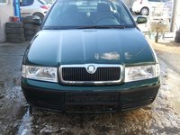 Motor complet fara anexe Skoda Octavia 1, 1.6 SR benzina