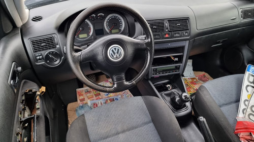 Motor complet fara anexe Volkswagen Golf 4 2003 hatchback 1.6 benzina
