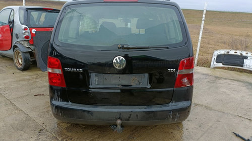 Motor complet fara anexe Volkswagen Touran 2005 Hatchback 1.9 tdi