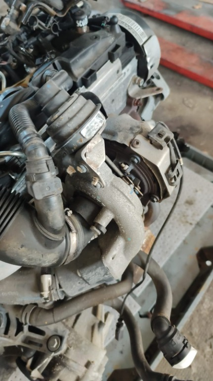 Motor complet fara anexe Vw Passat B6 1.