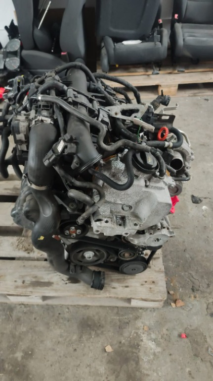 Motor complet fara anexe Vw Passat B7 1.