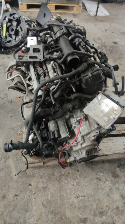 Motor complet fara anexe Vw Passat B7 1.