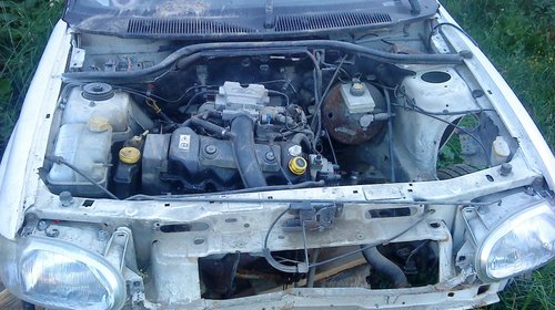 Motor complet ford escort 14 an 97