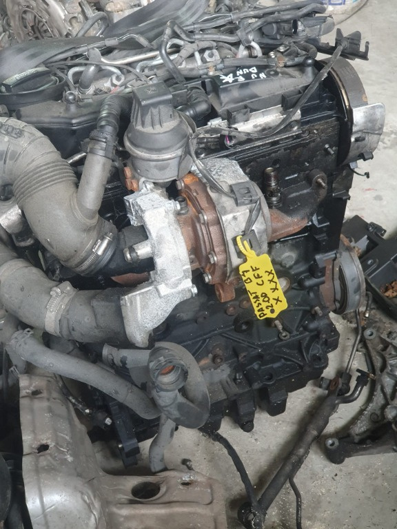 Motor defect / pentru accesorii VW Passat B7 2.0 tdi CFF