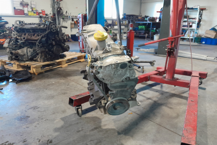 Motor fara anexe 1.6 MPI Dacia Logan [20