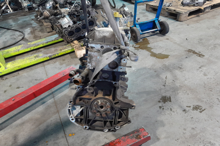 Motor fara anexe 1.6 MPI Dacia Logan [20