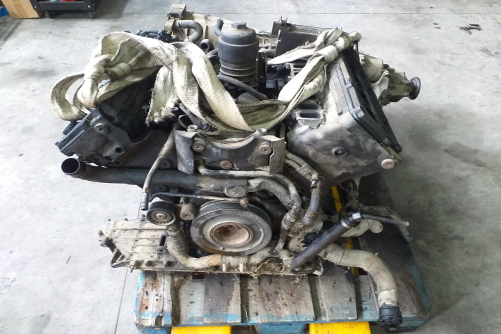 Motor fara anexe ASE ASE 199.000Km fara anexe ASE Audi A8 D3/4E
