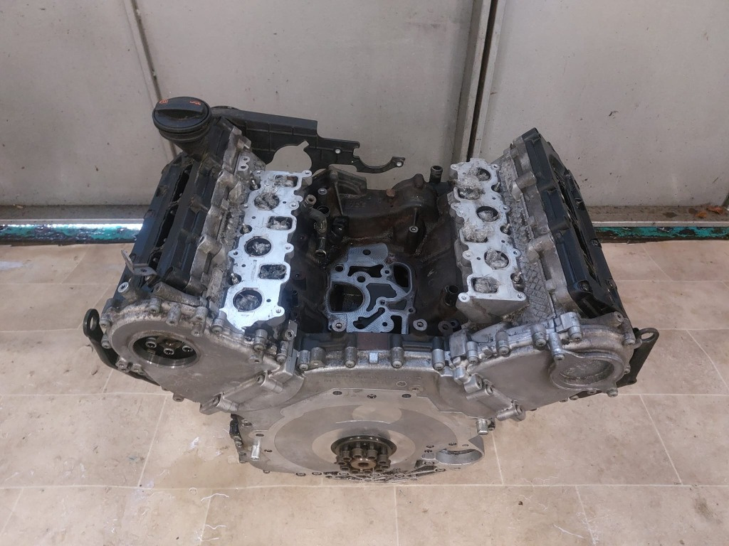 Motor fara anexe Volkswagen 3.0TDI CEX / CEXA Garantie 12-24luni (Orice 3.0TDI Euro 5 CJMA CRCA CRCB) - imagine 3
