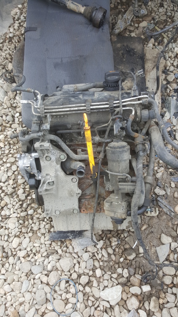 Motor fara anexe vw caddy,2.0sdi,an 2008
