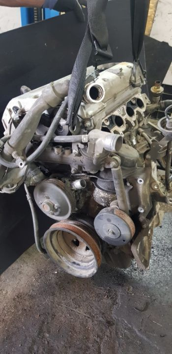 Motor Mercedes C Class W203 E Class W211