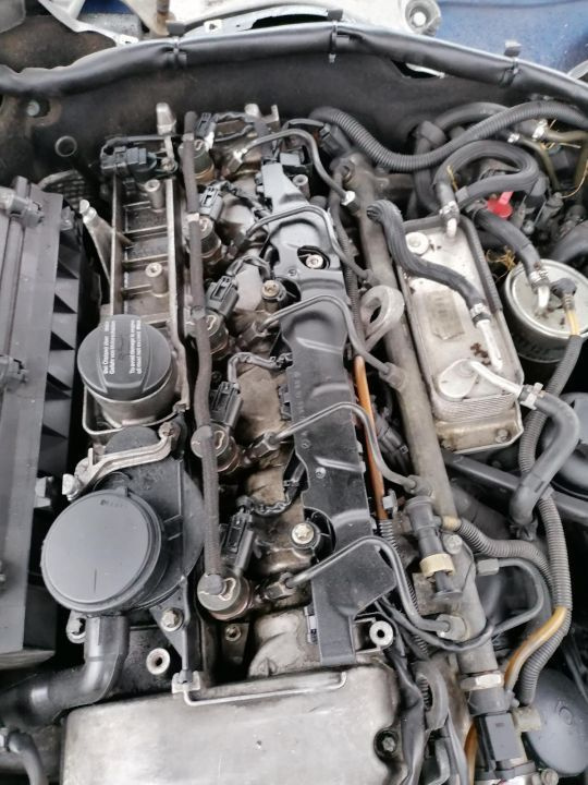 Motor Mercedes Sprinter 2.7 cdi c class e class rampa pompa injector injectoare pompa turbo rampa galerie galerii dezmembrez dezmembrări