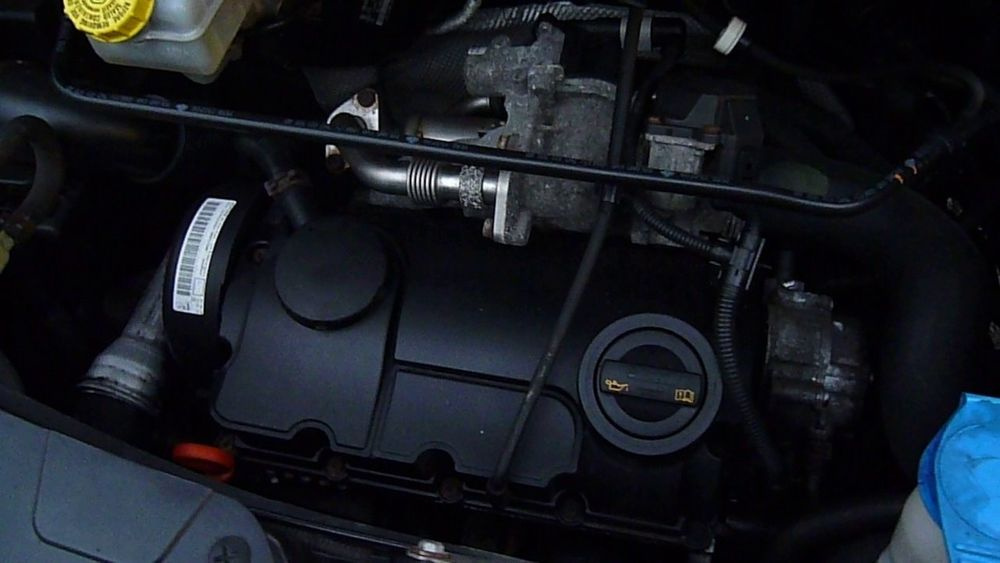 Motor Motor VW T5 TRANSPORTER 1.9 TDI AX