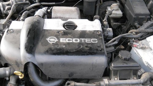 motor opel vectra b benzina