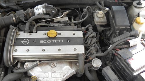 motor opel vectra b benzina