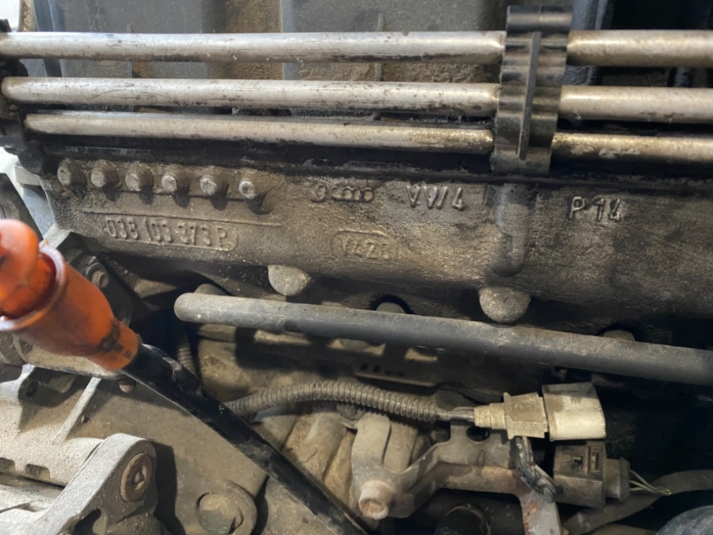 Motor passat b6 2.0 tdi,140cp,cod motor 