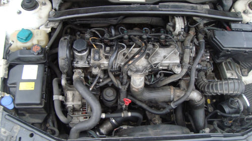 Motor Volvo V70 II 2.4 diesel Euro 3 cod D524