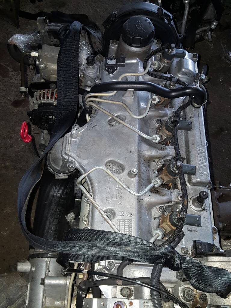 Motor volvo xc70 2.4 tip d5244t