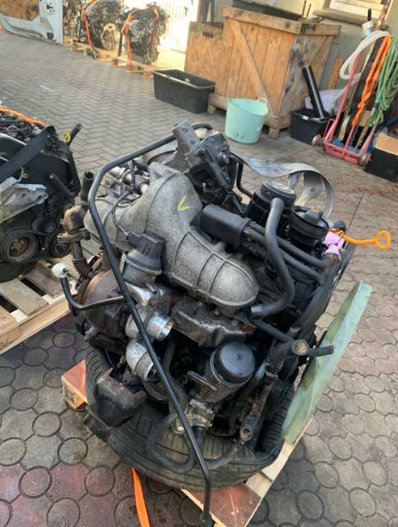 Motor VW Crafter 2.5 TDI cod motor CEBC