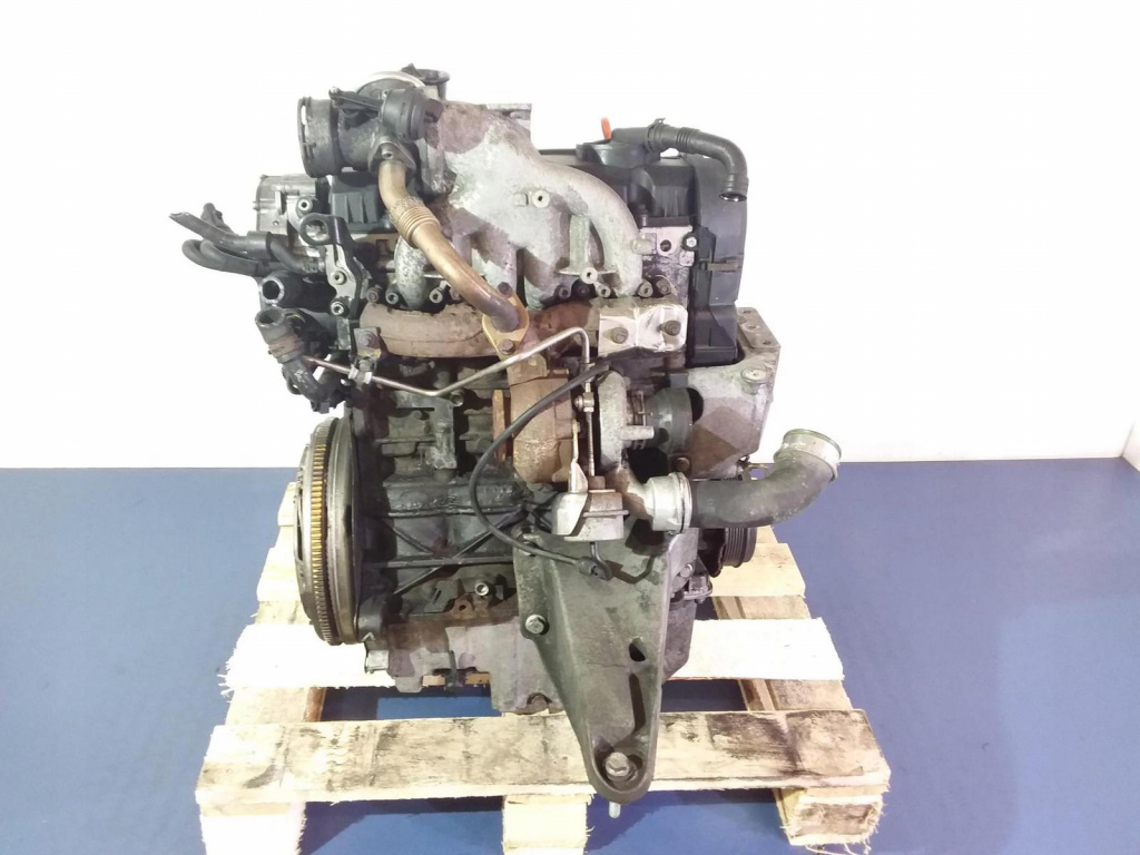 MOTOR VW T5 1.9 TDI COD MOTOR AXC