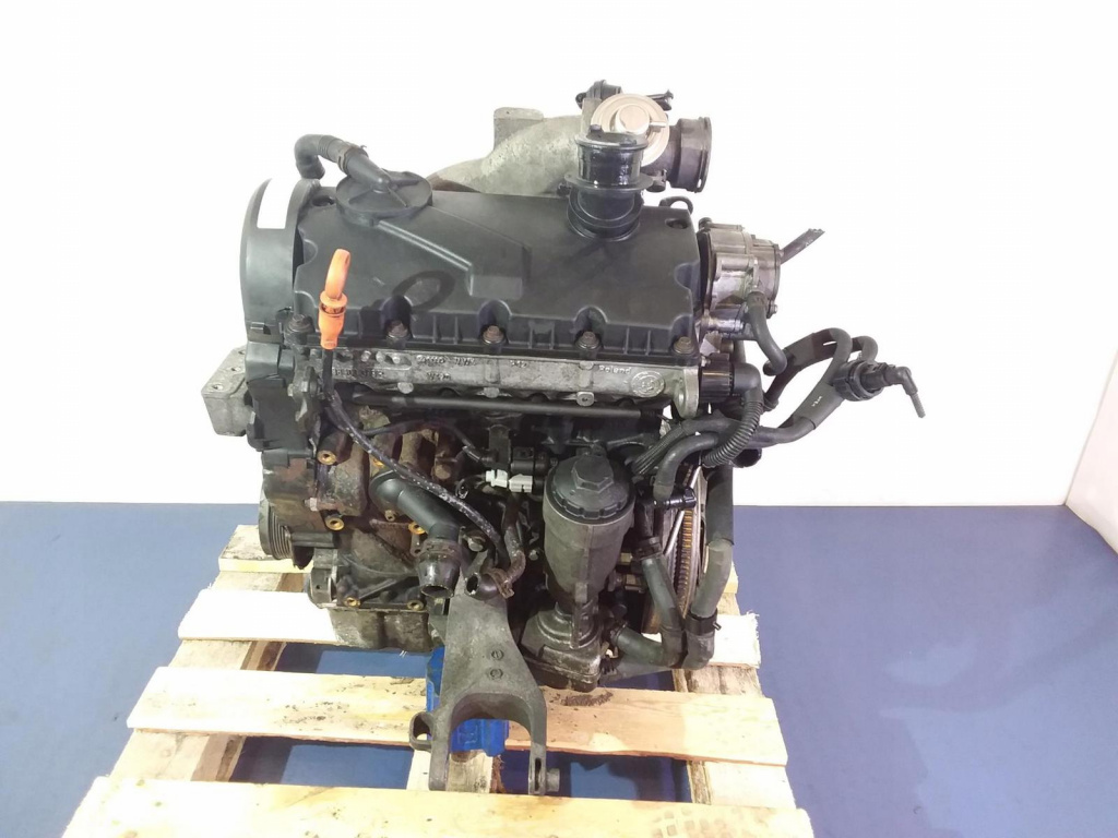 Motor VW T5 1.9 tdi Tip Motor AXC