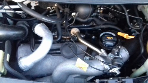 Motor VW T5 2.5 TDI AXD