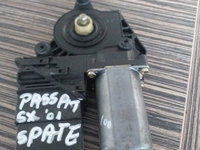 Motoraș macara geam stânga spate cu modul VW Passat, an fabricatie 2001, cod. 105406-301