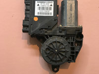 Motoras electric stanga fata audi a4 b6 2001 - 2004 cod: 8E2959801B