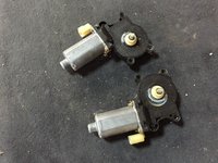 Motoras geamuri BMW E46 si E53 cod 0130821717 si 0130821716