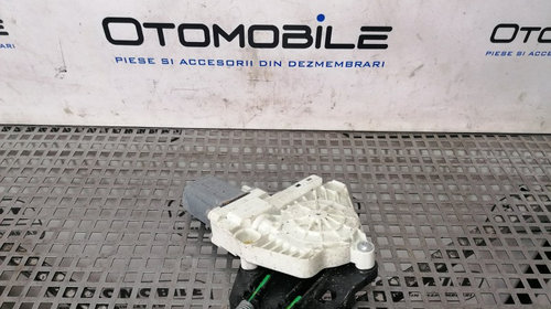 Motoras macara dreapta fata Audi A1: 8K095980