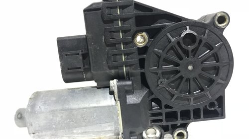 Motoras macara dreapta fata Audi A6 C5 0130821786