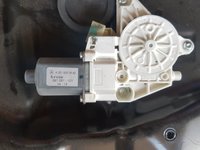 Motoras macara dreapta fata Mercedes Ml w164 cod A2518200842