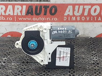 MOTORAS MACARA DREAPTA FATA SEAT LEON 2007 OEM:1T0959702L.