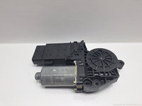 Motoras macara geam dreapta fata VOLKSWAGEN GOLF IV (1J1) [ 1997 - 2007 ] TDI (ATD, AXR) 74KW|101HP OEM 105405-301