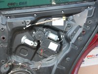 Motoras macara geam electric usa dreapta spate VW Touareg 7L cod: 7L0959704 / 7L0959794 model 2007