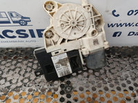 Motoras macara geam spate dreapta 0130822218 Ford Focus 2 [2004 - 2008] Hatchback 5-usi 1.6 MT (101 hp)