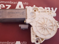 Motoras macara stanga fata Peugeot 307 cod 0130822022