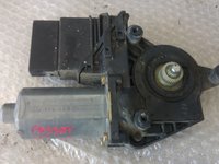 Motoras macara stanga spate vw passat b5 0130821697