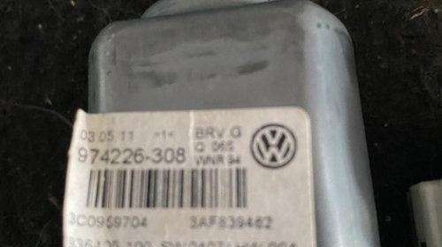 Motoras macara Volkswagen Passat B7 dreapta spate cod referinta: 974226-308