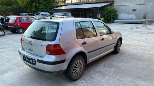 Motoras stergator Volkswagen Golf 4 2001 Hatchback 1.4 benzina